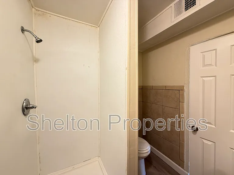 1713 N 31st Pl #3 — Photo 4