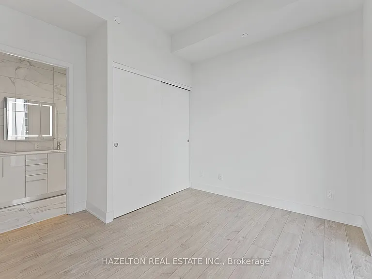 8 Cumberland St #4307 — Photo 16