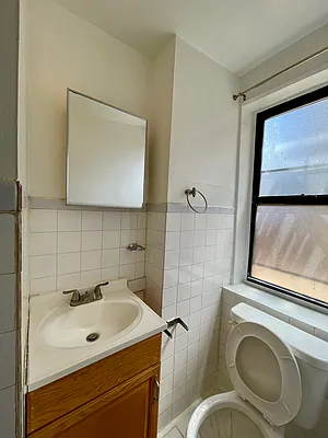 Rented by Building Equity Real Estate LLC | media 8