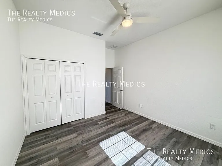 10 Locust Run Cir — Photo 14