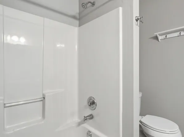 3405 Sherman Park Dr, Saint Charles, MO 63303