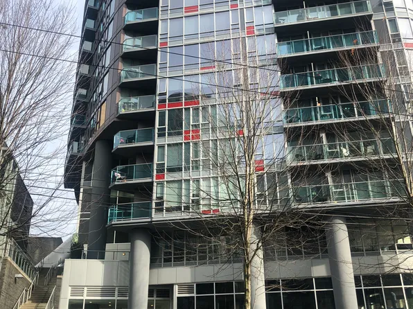 233 Robson St #3306, Vancouver, BC V6B 0E8