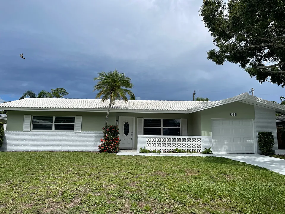 1395 Ambassador Dr