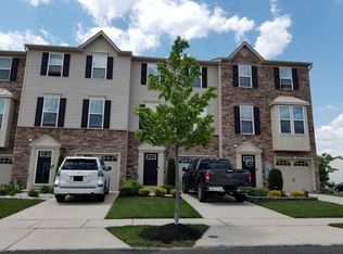119 Village Green Ln, Sicklerville, NJ 08081