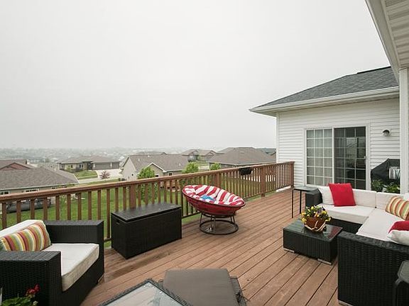 5th image of 1585 Poplar Ln