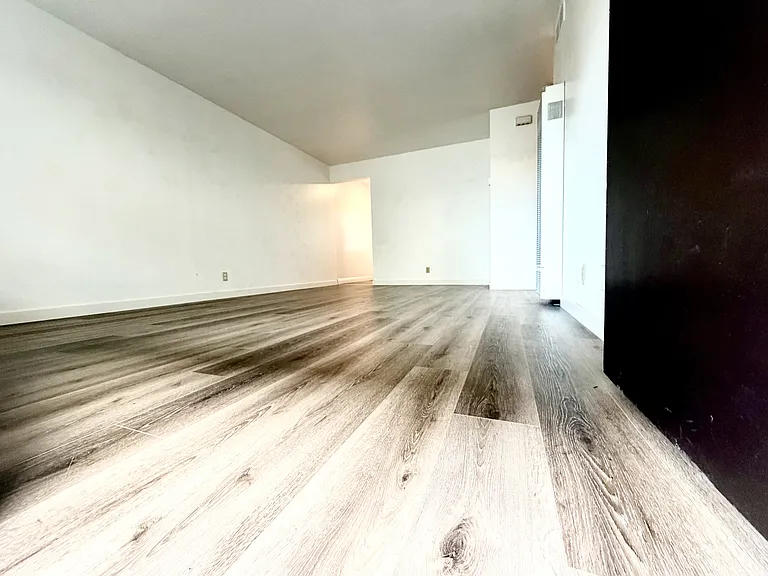 1822 Francisco St #6 — Photo 10