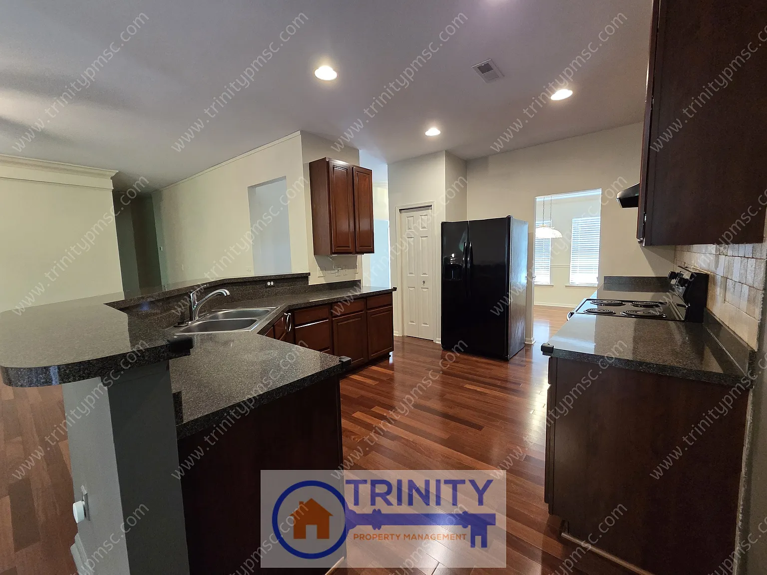 4 bed, 2.0 bath, $2,150 — Photo 3
