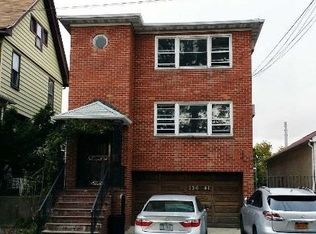 13641 61st Rd, Flushing, NY 11367