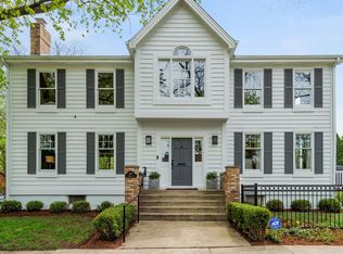 402 S Bruner St, Hinsdale, IL 60521