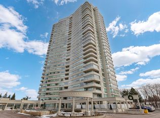 1480 Riverside Dr #1502, Ottawa, ON K1G5H2