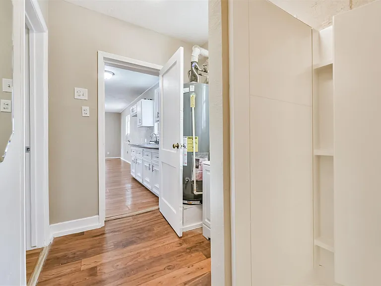 7615 Avenue E — Photo 17