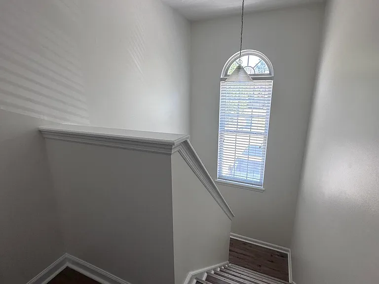 301 Hazelnut Dr — Photo 11