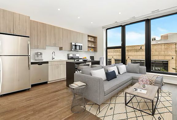 2nd image of 1964 N Milwaukee Ave #403