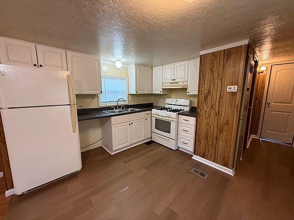 4th image of 753 Cline St #2