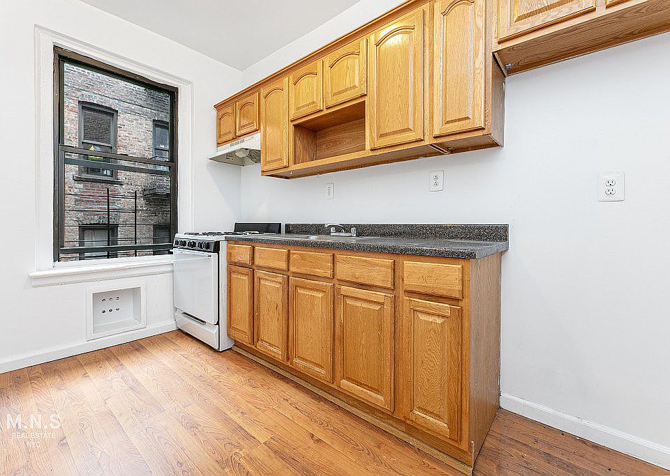 1st image of 20 Seaman Ave APT 4I