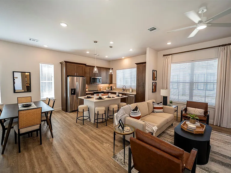 15026 Sparrows Nest Ln — Photo 2