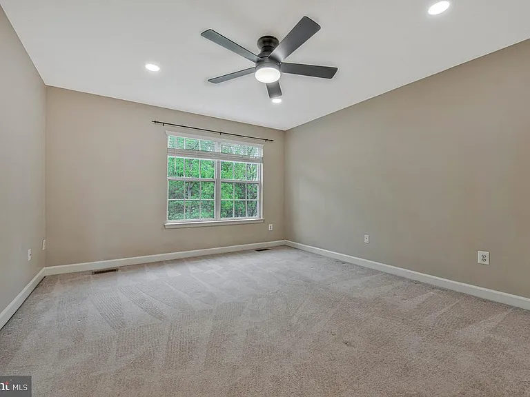 8335 Wades Way — Photo 33