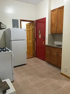 Rented by Eight Horse Realty | media 2