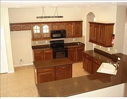 4th image of 1305 Emerald Hill Way