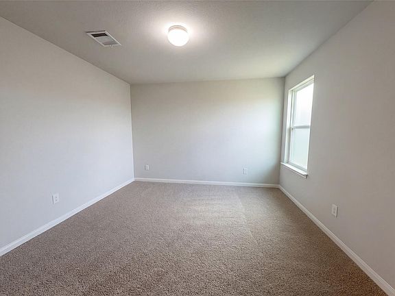 4th image of 501 Yearwood Ln #1D