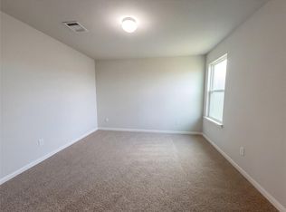 501 Yearwood Ln #1D, Jarrell, TX 76537