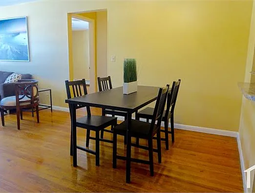 64 Dell Ave — Photo 4