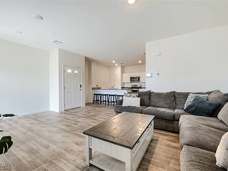 4277 Venus Falls Ave — Photo 6