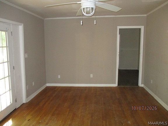 2nd image of 731 Alamo Dr