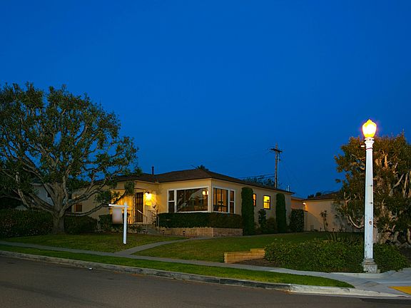 3rd image of 1003 Moana Dr