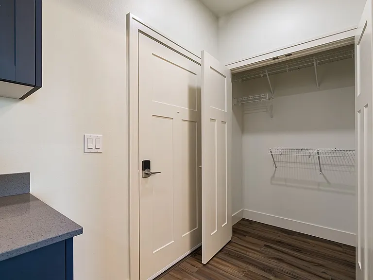 720 Murdock St — Photo 17