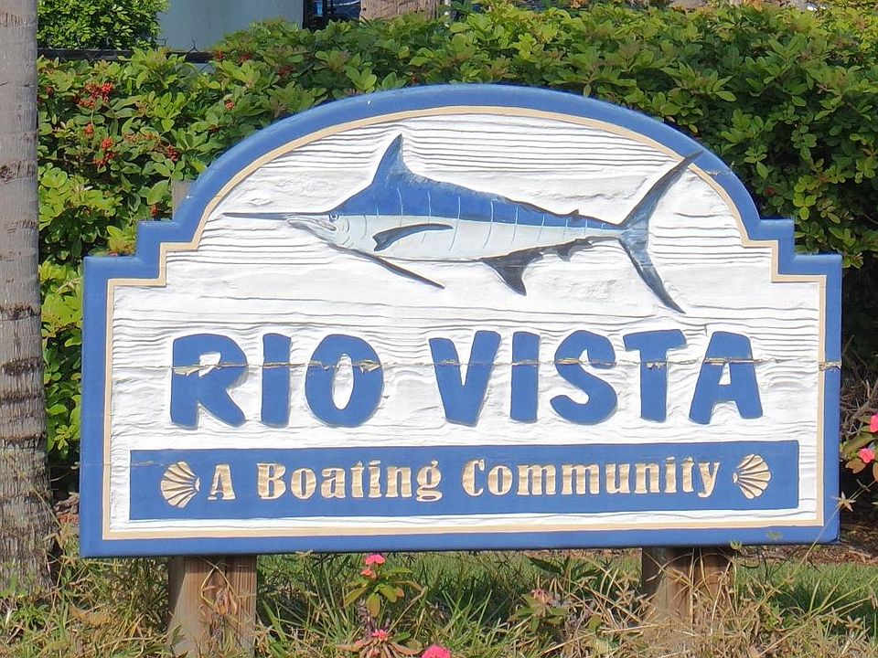 2nd image of 907 Dolphin Dr