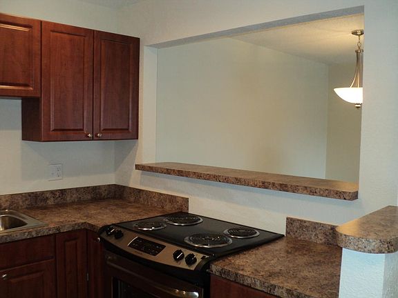 3rd image of 5670 Louis Xiv Ct APT C