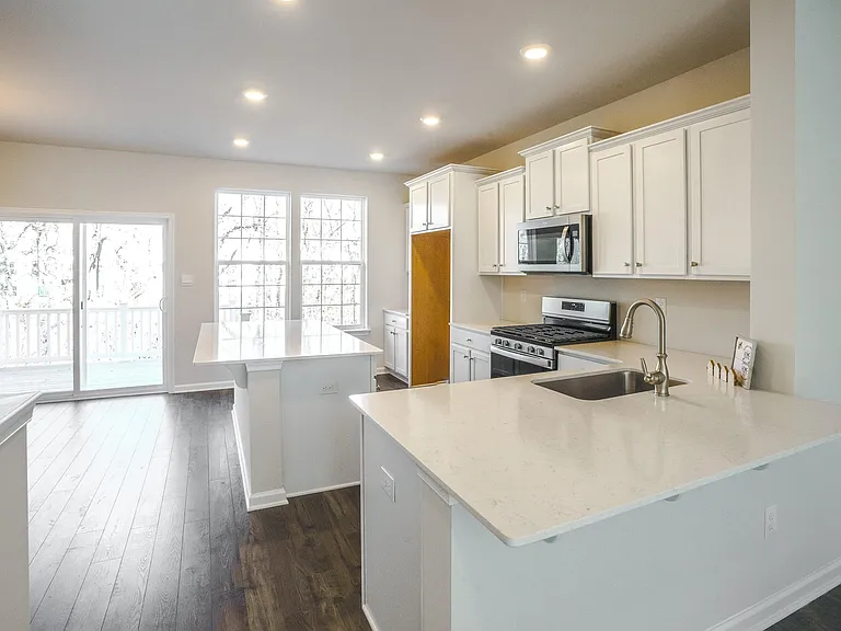 17 Lilac Cir — Photo 5