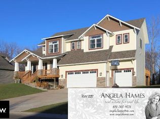 7359 Peltier Cir, Centerville, MN 55038