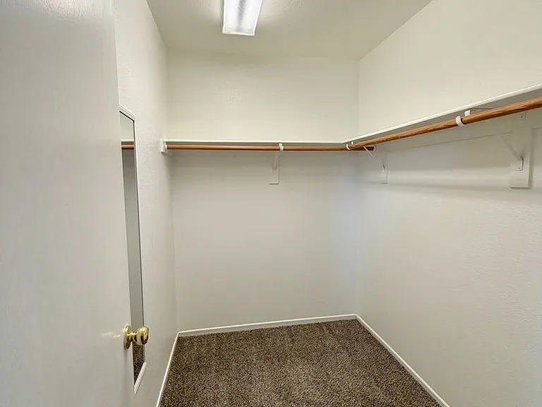 5712 Viberti Ct — Photo 17