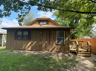 309 Albert St, Creve Coeur, IL