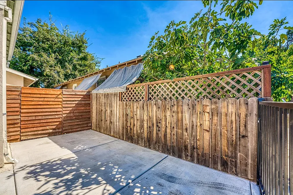 2 bed, 1200 sqft, $3,549 — Photo 4