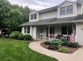 203 S Mahomet Rd, Mahomet, IL 61853