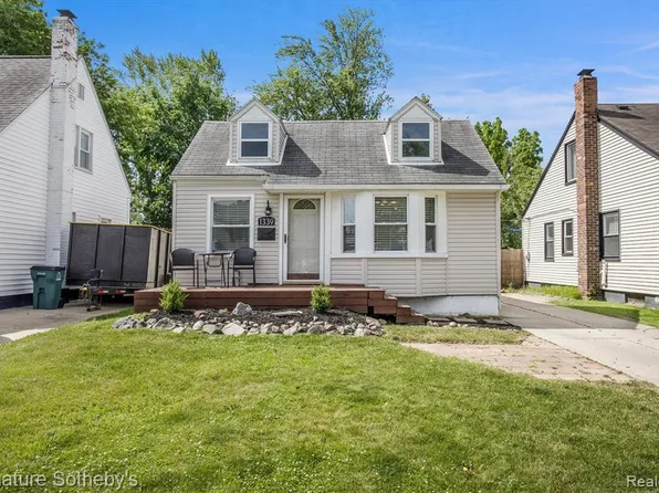 1339 West Blvd, Berkley, MI 48072