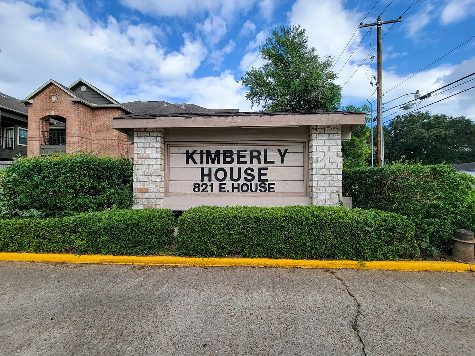 Kimberly House Apartments — Photo 3