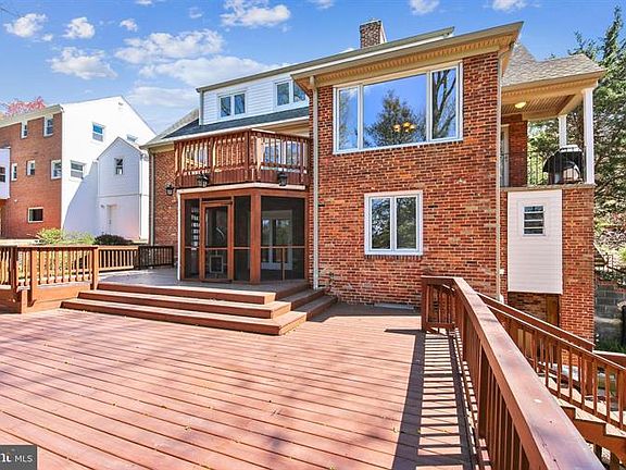 4th image of 4833 Broad Brook Dr
