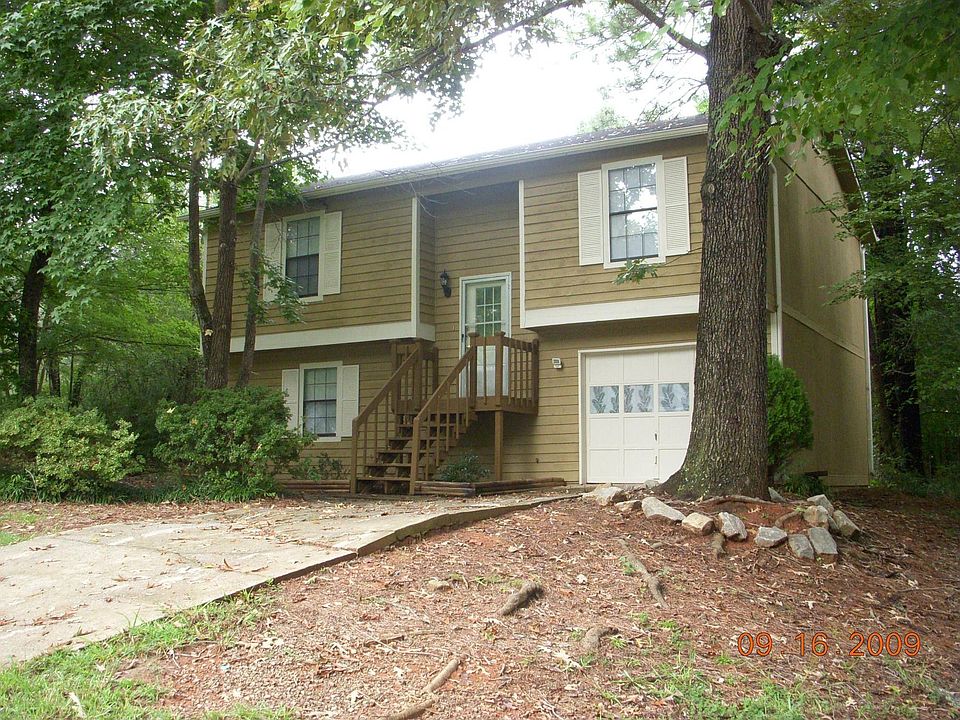 1st image of 945 Bermuda Ct