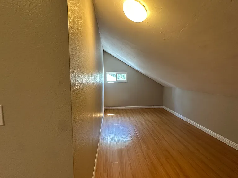 5135 Maynard St — Photo 15