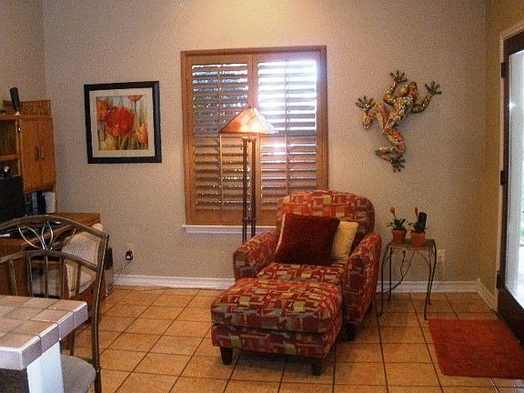 5th image of 2904 Lantana Dr