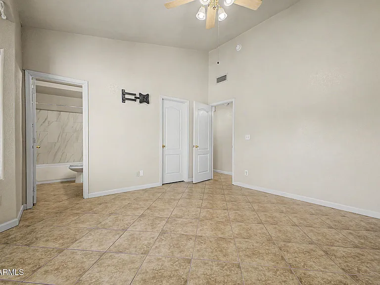 1913 E Marquette Dr — Photo 13