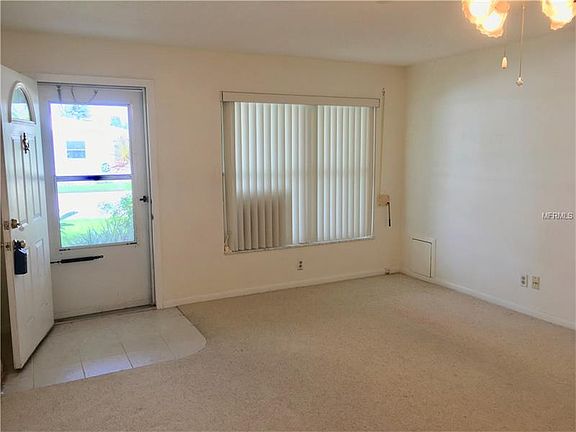 5th image of 4424 101st Ave N