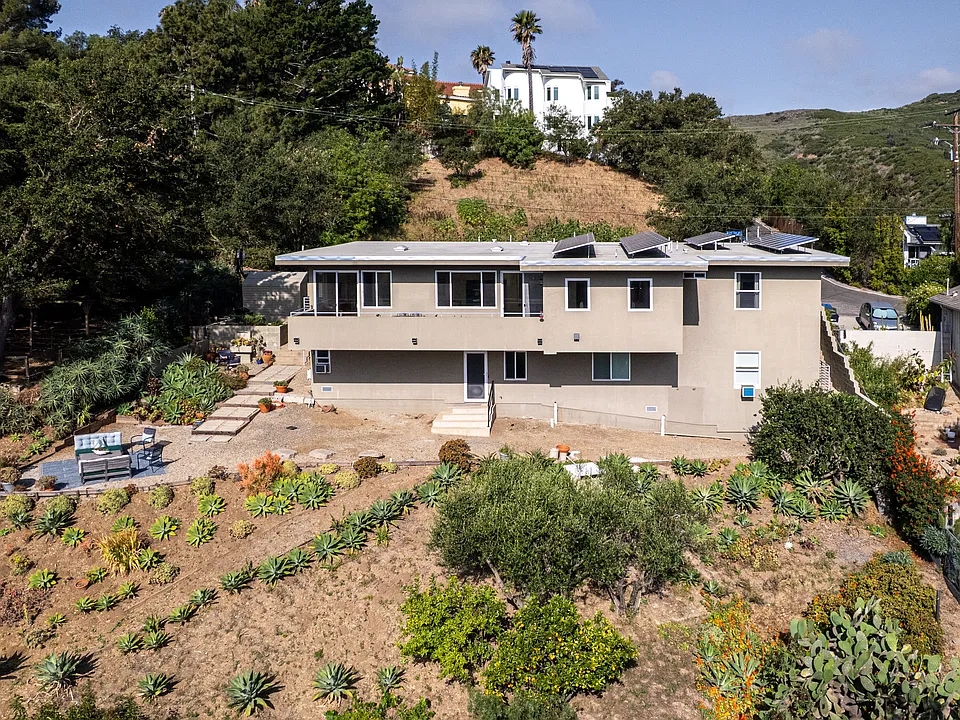 4302 Ocean View Dr