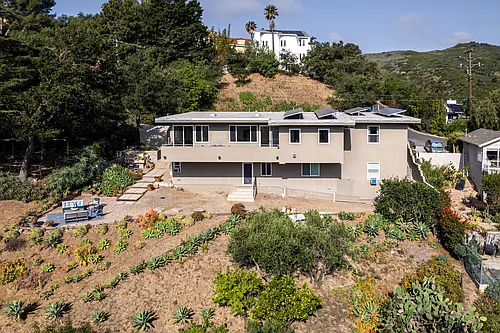 4302 Ocean View Dr Photo 1