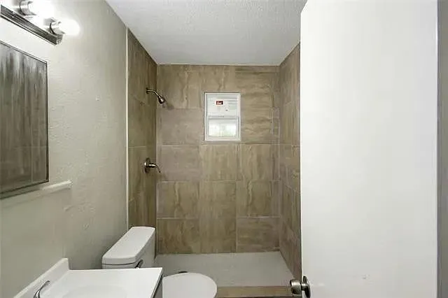 3109 Hunter St #A — Photo 9
