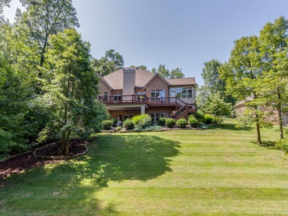 2nd image of 112 Creekwood Ct
